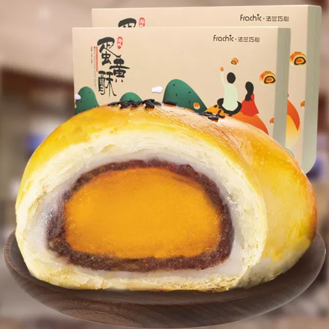 特色美食海鴨蛋黃酥：讓人上癮的蛋黃酥！