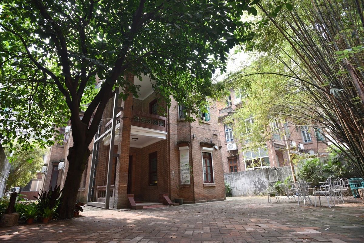 覺(jué)園1984，創(chuàng)造一個(gè)時(shí)空錯(cuò)亂的夢(mèng)境