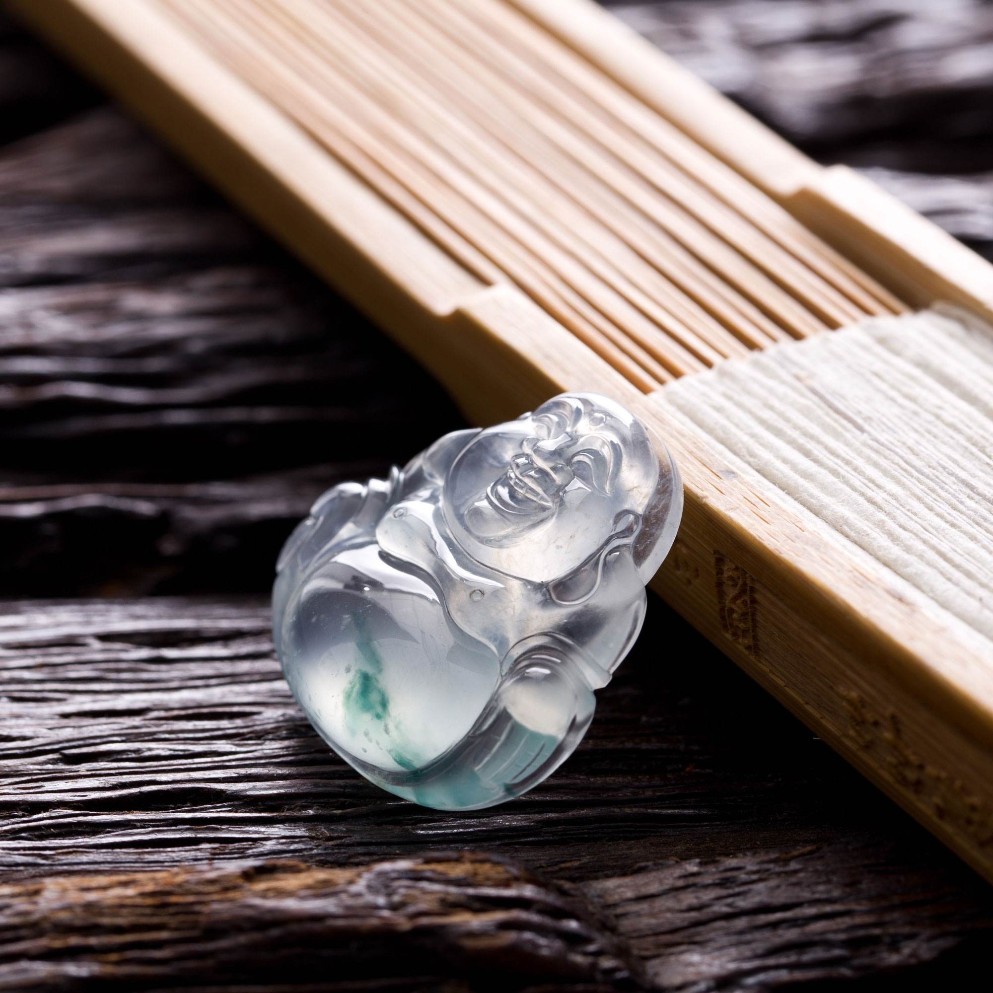 冰種飄花翡翠知識(shí)，教你如何選擇好的翡翠