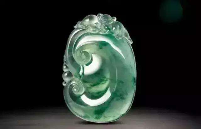冰種飄花翡翠知識(shí)，教你如何選擇好的翡翠