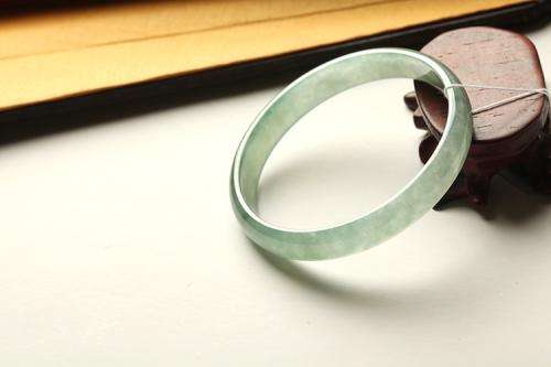 中國(guó)古代十大定情信物飾品，何以結(jié)恩情？