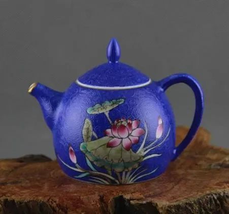 粉彩扒花工藝：細膩絕妙的陶瓷工藝！