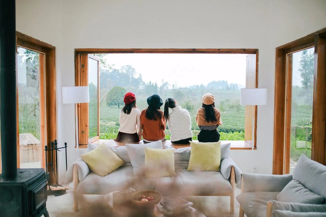 一所茶園里的民宿，過著鄉(xiāng)下悠閑愜意的日子