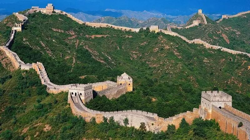 奇屋一夜民宿設(shè)計集合，把民宿開在了長城上