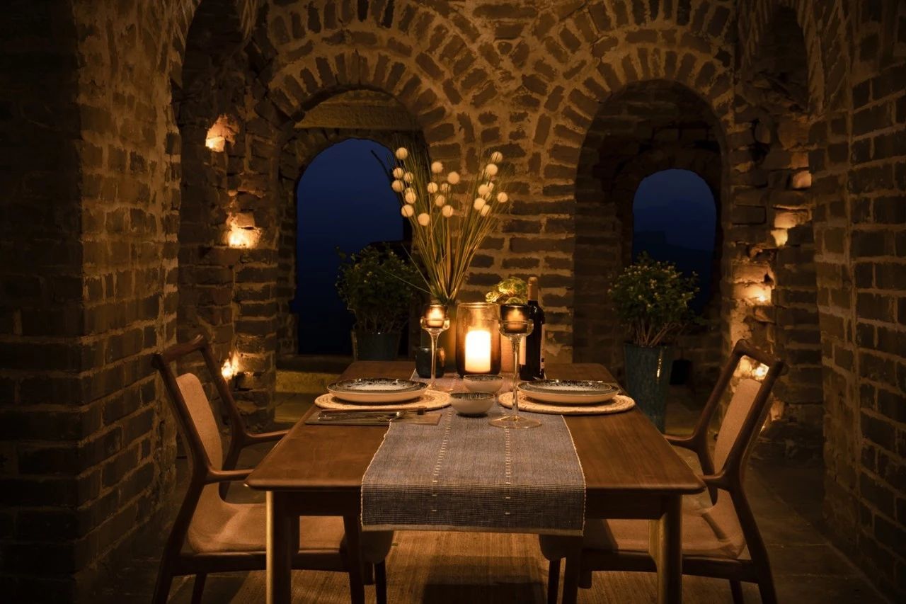 奇屋一夜民宿設(shè)計集合，把民宿開在了長城上