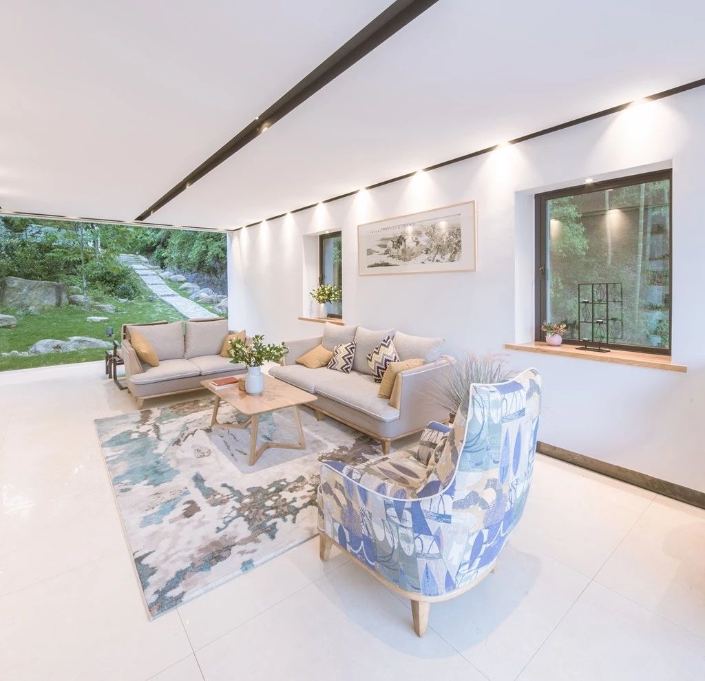 安吉·仁里息心廬，擁泉而居枕山而眠!