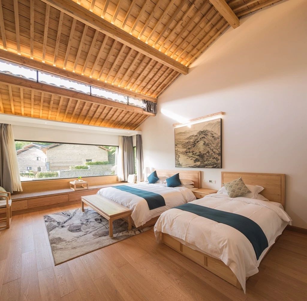 安吉·仁里息心廬，擁泉而居枕山而眠!