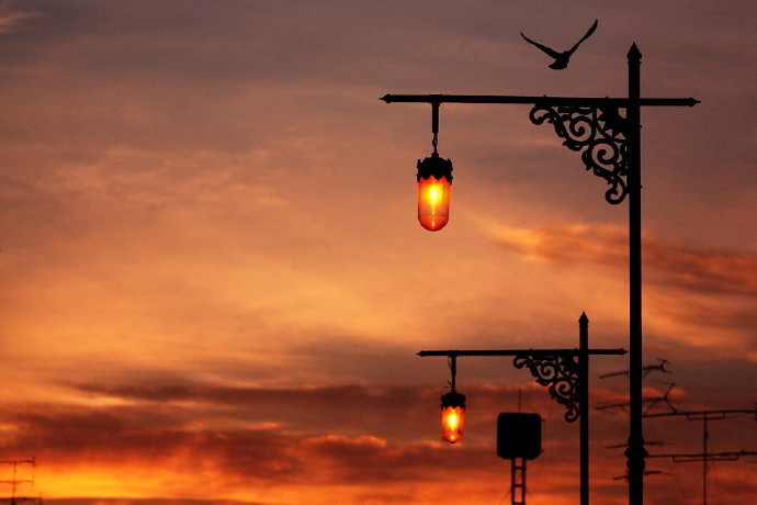 中式燈具之美，美燈配美景美哉