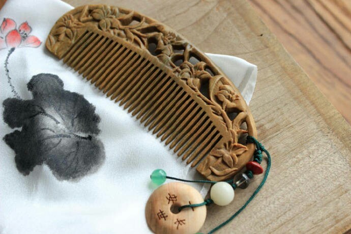 一組古風(fēng)梳子飾品，品味古典韻味之美