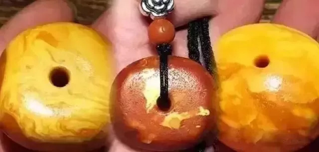 解析老蜜蠟的蠟質(zhì)大全，帶你全面了解蜜蠟種類