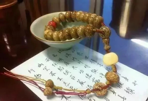 如何盤出包漿星月菩提？驚艷菩提包漿的全過程