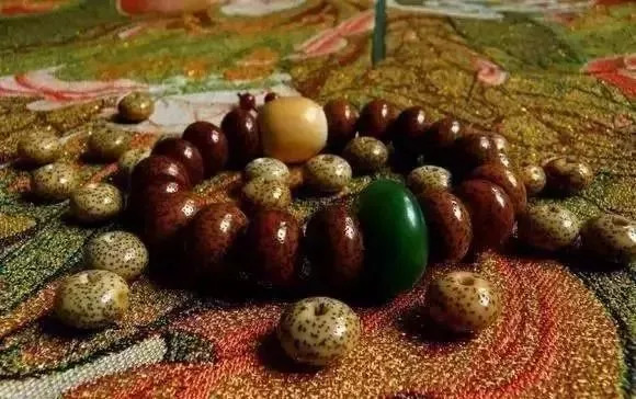 如何盤出包漿星月菩提？驚艷菩提包漿的全過程