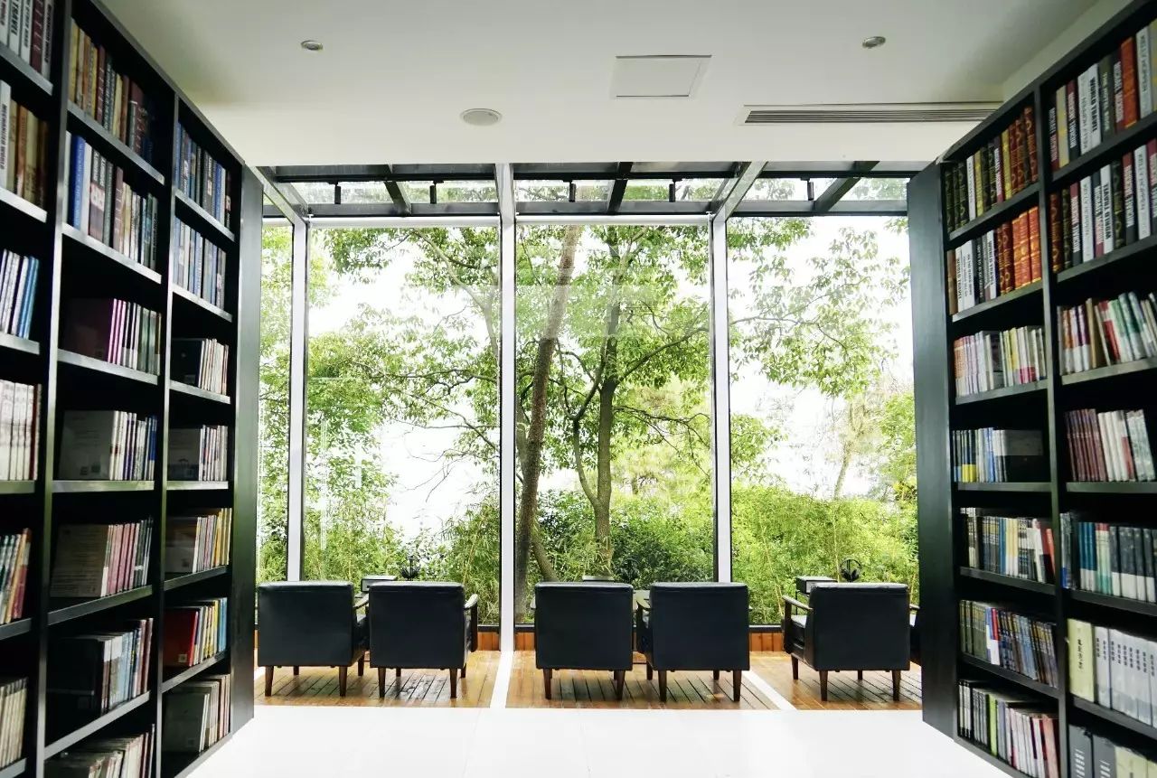 最美大山里的圖書(shū)館，感受美妙的讀書(shū)世界