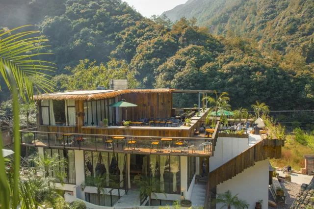 最美大山里的圖書(shū)館，感受美妙的讀書(shū)世界