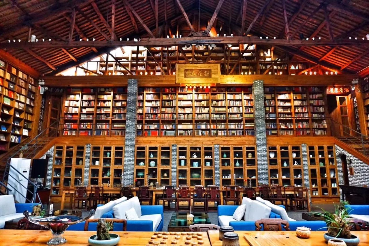 最美大山里的圖書(shū)館，感受美妙的讀書(shū)世界