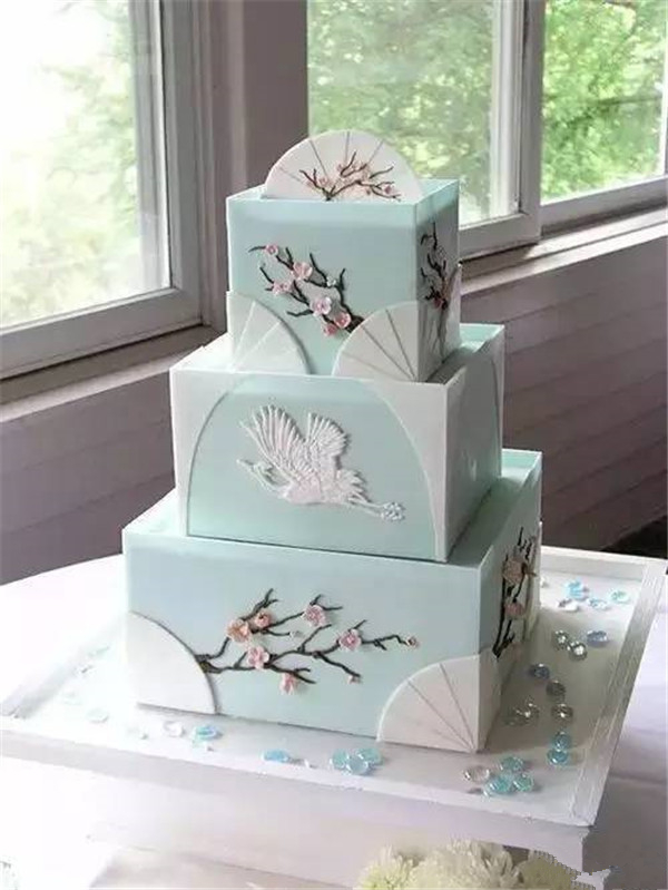 當(dāng)?shù)案庥錾霞壹褬肺膶W(xué)