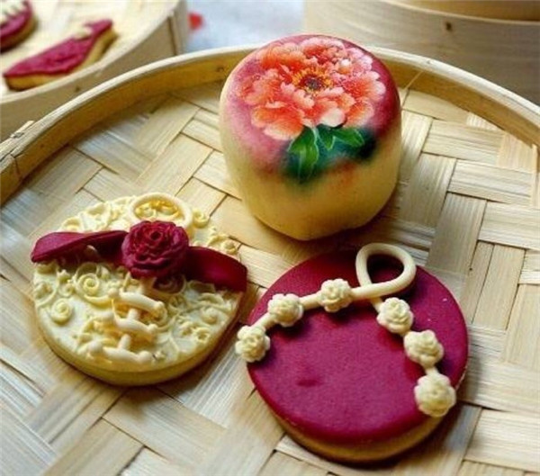 當(dāng)?shù)案庥錾霞壹褬肺膶W(xué)