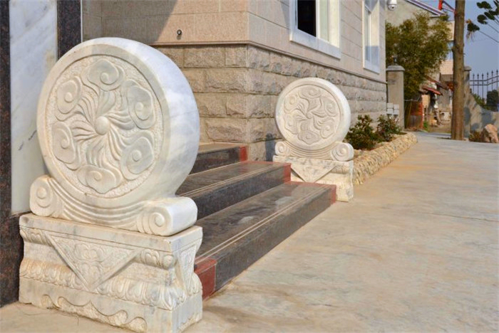 古建筑的門當(dāng)與戶對(duì)