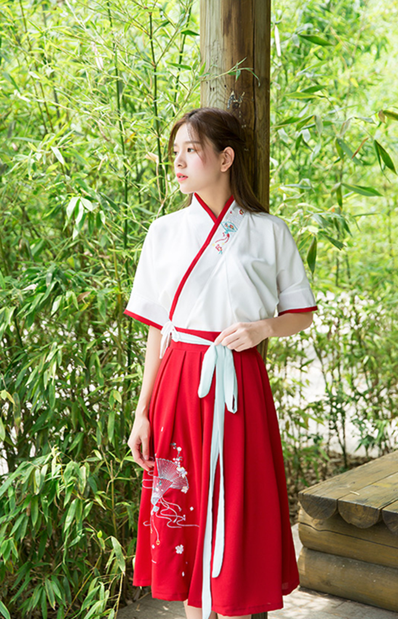 漢元素交領紅白拼接繡扇夏裝