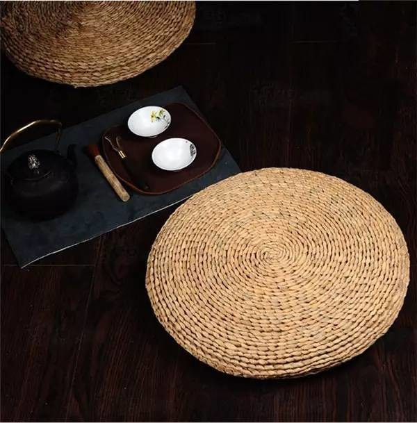 品茶牌佛之常用物，蒲團