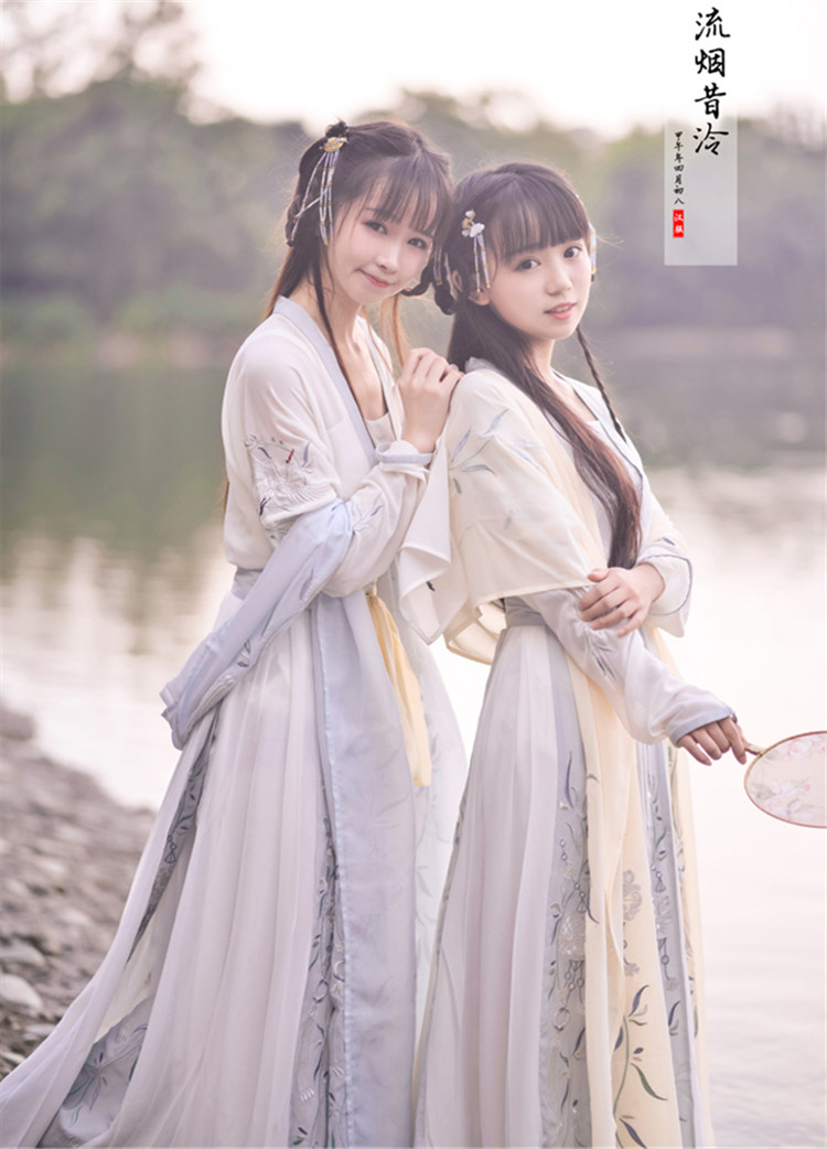 閨蜜日常漢服對(duì)襟襦裙—弱柳風(fēng)