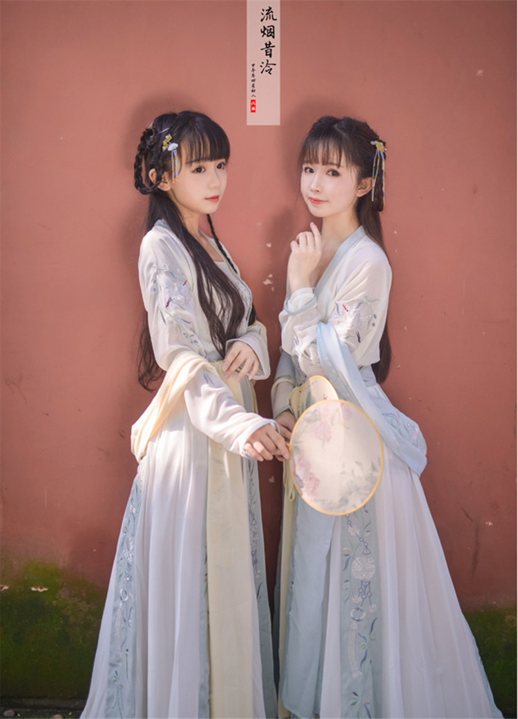 閨蜜日常漢服對襟襦裙—弱柳風