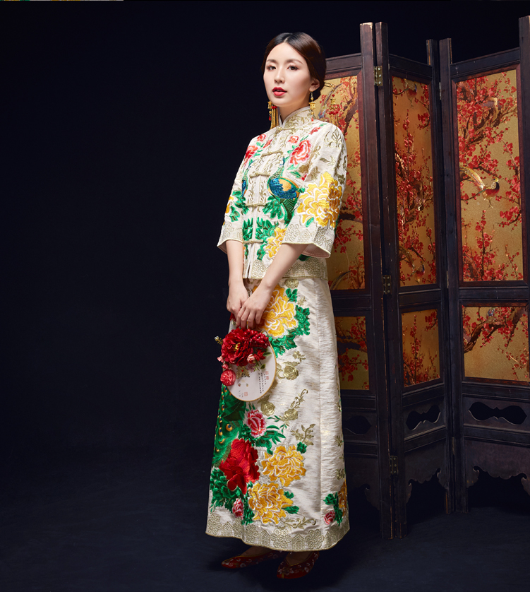 復(fù)古中式白色孔雀刺繡禮服，唐裝刺繡精美龍鳳