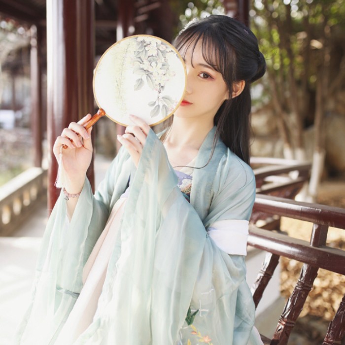 粉妝玉琢的女子古風(fēng)頭像，家佳樂文學(xué)女生頭像