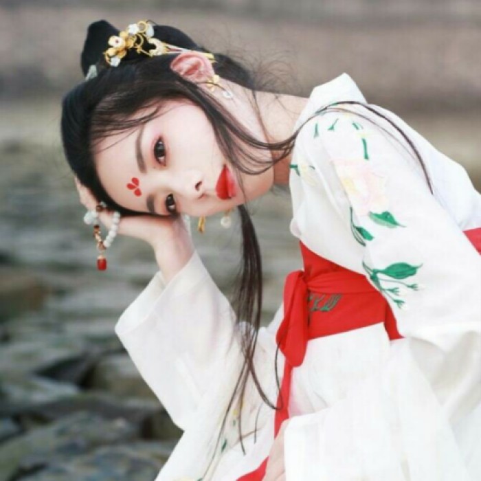 風華灼灼古風頭像，古裝真人女生頭像