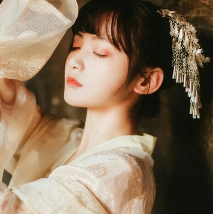 風華灼灼古風頭像，古裝真人女生頭像