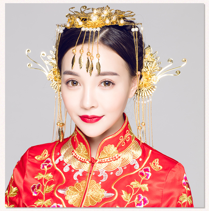 步搖古典造型新娘頭飾，金色花枝高貴發(fā)飾