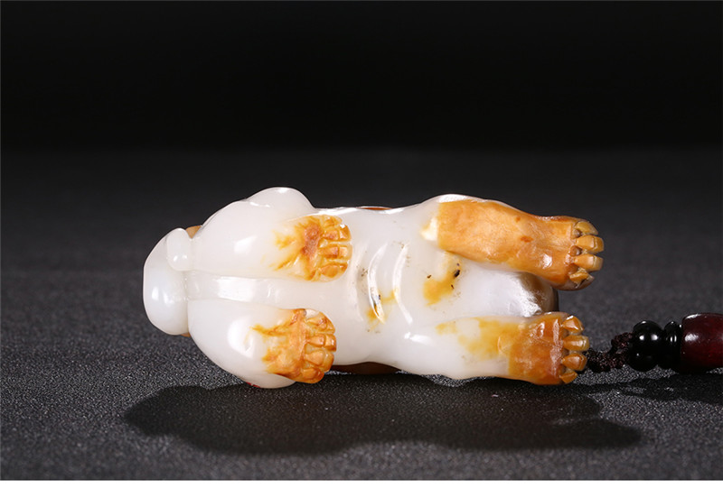 神獸飛虎手把件掛件，天然白玉手玩件玉石小擺