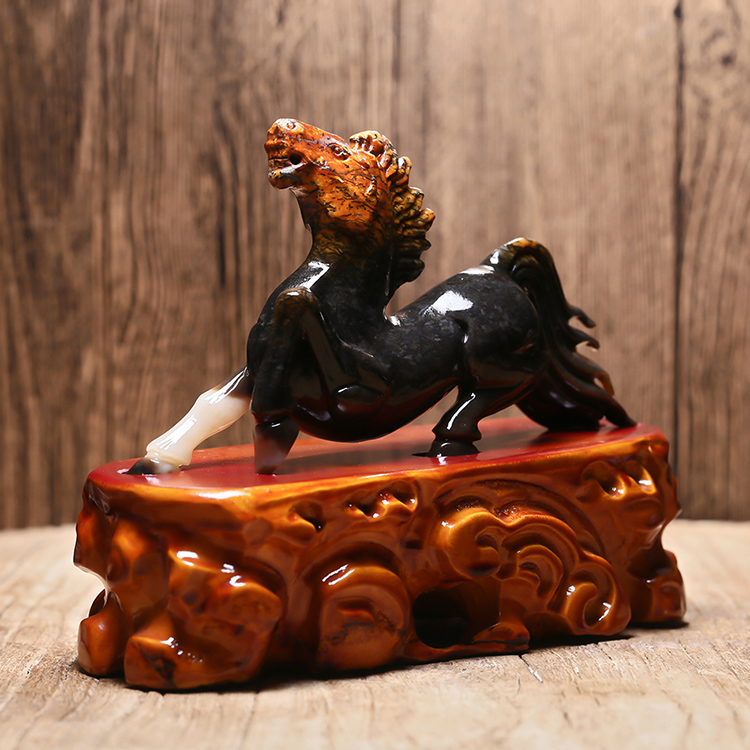 馬到功成天然和田玉手把件，玉石生肖馬擺件