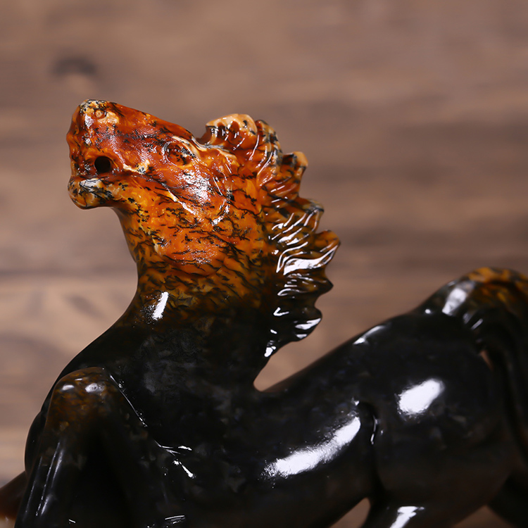 馬到功成天然和田玉手把件，玉石生肖馬擺件