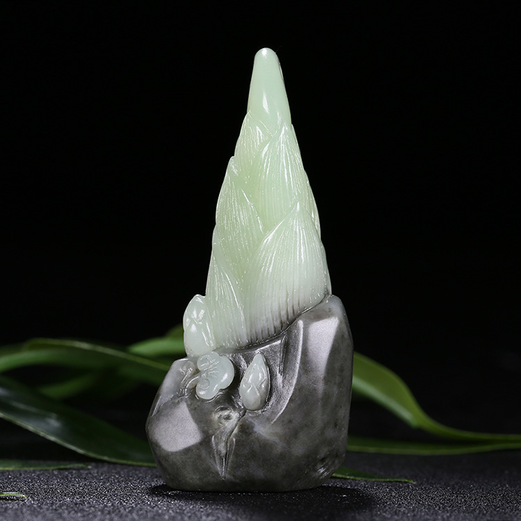 竹筍和田翠青玉掛件，天然玉石吊墜