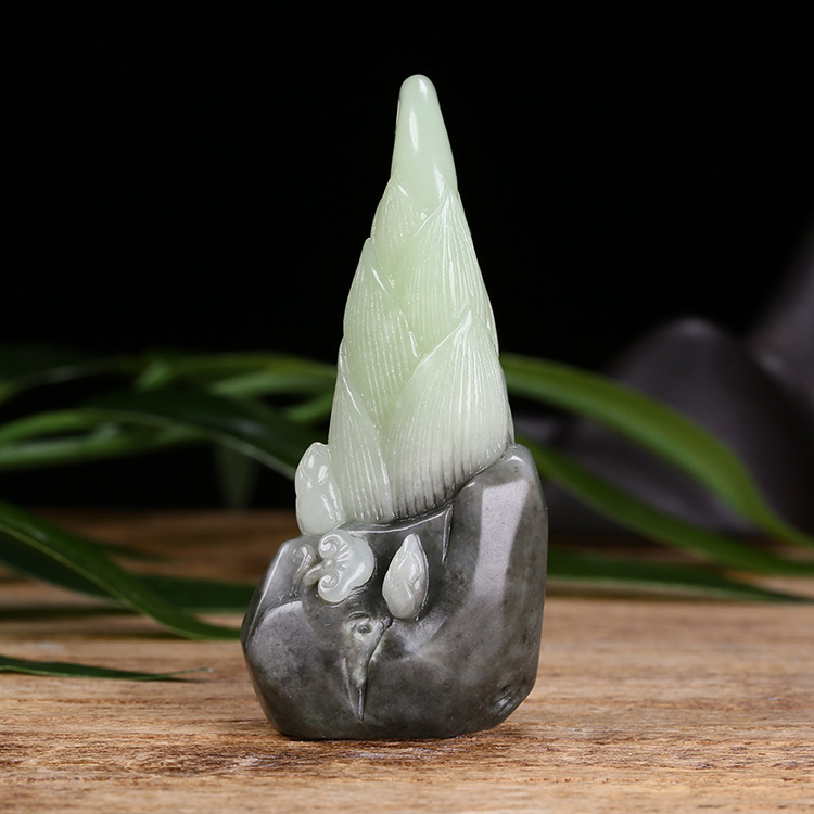 竹筍和田翠青玉掛件，天然玉石吊墜