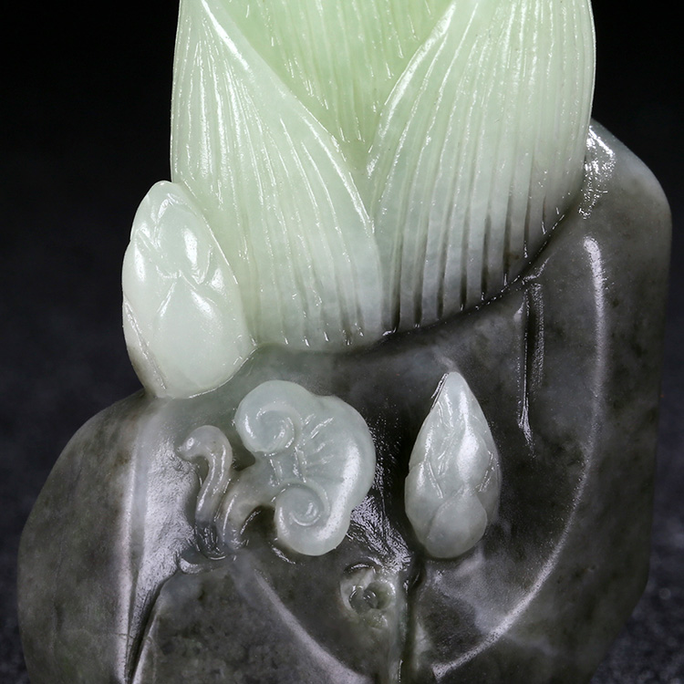 竹筍和田翠青玉掛件，天然玉石吊墜