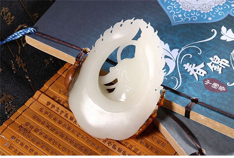 鳳拜觀音手玩件白玉把件，和田玉白玉籽料觀音