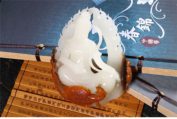 鳳拜觀音手玩件白玉把件，和田玉白玉籽料觀音