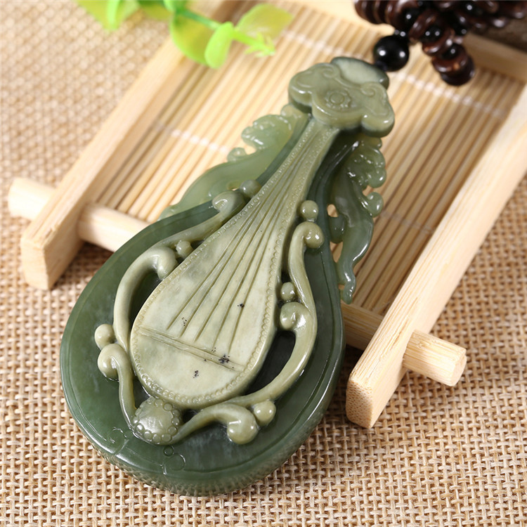 精美琵琶如意和田碧玉項(xiàng)鏈，天然玉石掛墜