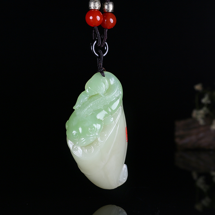 和田翠青玉山料魚(yú)掛墜，玉墜蓮蓬玉石項(xiàng)鏈