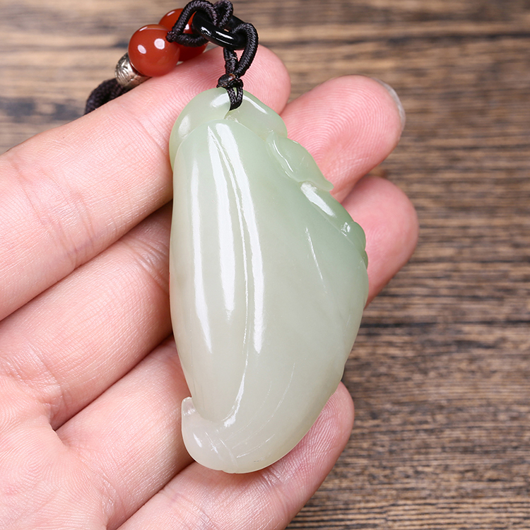和田翠青玉山料魚(yú)掛墜，玉墜蓮蓬玉石項(xiàng)鏈