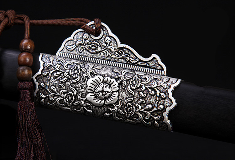 精美花紋剛唐劍兵器，古韻防銀裝黑紅劍