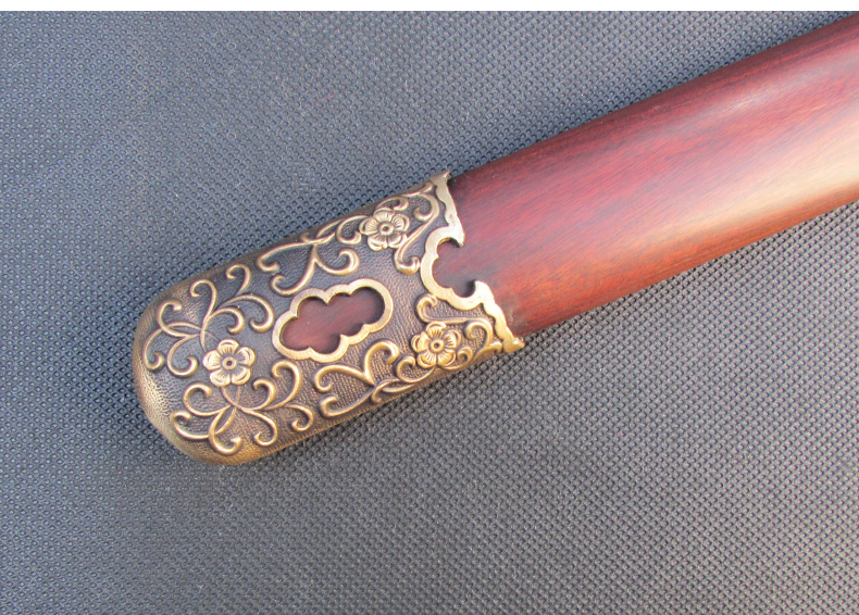 蔣中正寶劍中正劍，黃埔軍校紀(jì)念短劍