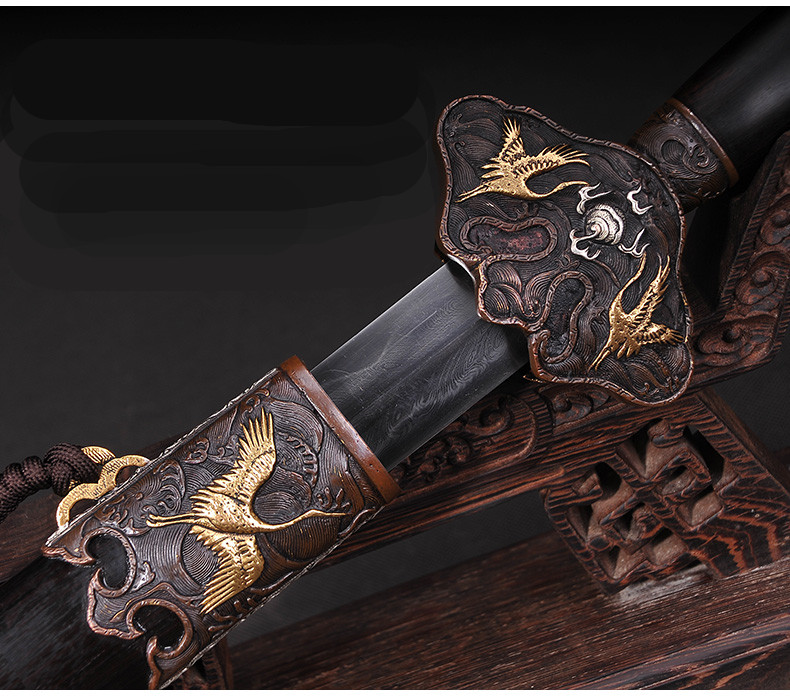 仙鶴劍花紋鋼覆土燒刃寶劍，工藝禮品劍長款