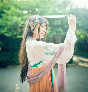 溫婉的古風真人女子頭像，女生古風頭像大全