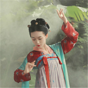 煙雨迷蒙古風(fēng)女子頭像，漢服真人頭像qq頭頭像