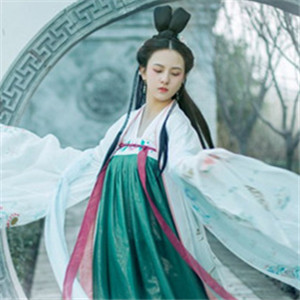 竹青風(fēng)悠女子清雅古風(fēng)頭像，唯美女生真人頭像