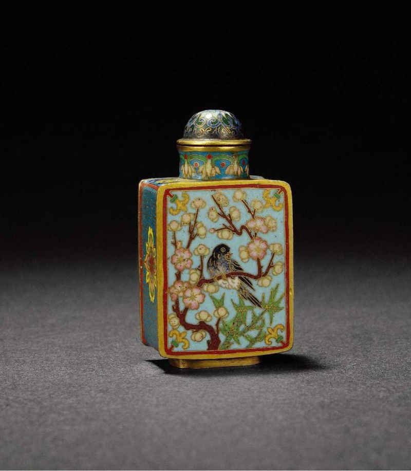 明清時(shí)代小巧精致的鼻煙壺