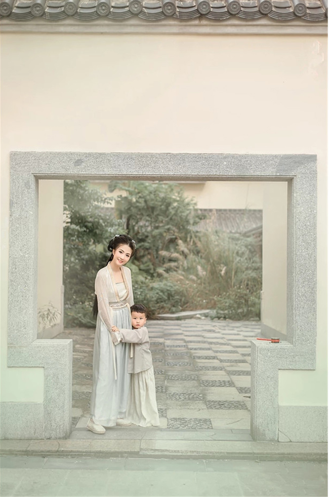 改良復古民族風母子古裝襦裙?jié)h服